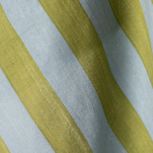 Lade das Bild in den Galerie-Viewer, Geschirrtuch "Stripes &amp; Ruffles" 50x70 cm, blau/grün
