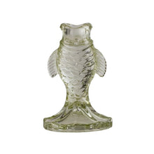 Lade das Bild in den Galerie-Viewer, Gift Company Kerzenhalter "Fisch", hellgrün
