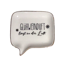 Lade das Bild in den Galerie-Viewer, Gift Company &quot;Love Plate&quot; aus Kermik mit &quot;Glühweinduft liegt in der Luft&quot;-Schriftzug.
