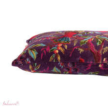 Lade das Bild in den Galerie-Viewer, Imbarro Kissen &quot;Paradise&quot; lila, 40 x 60 cm
