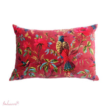 Lade das Bild in den Galerie-Viewer, Imbarro Kissen &quot;Paradise&quot; sangria, 40 x 60 cm
