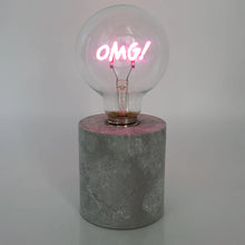 Lade das Bild in den Galerie-Viewer, Tischleuchte Lucia "OMG!"
