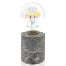 Lade das Bild in den Galerie-Viewer, Tischleuchte Lucia "Smile"
