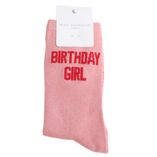 Lade das Bild in den Galerie-Viewer, Ms. Sparrow Glitzer-Socken "Birthday Girl"
