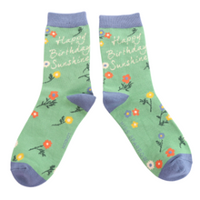 Lade das Bild in den Galerie-Viewer, Ms. Sparrow Socken &quot;Happy Birthday Sunshine&quot;, grün/blau
