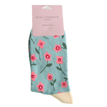 Lade das Bild in den Galerie-Viewer, Ms. Sparrow Socken &quot;Rosa Blümchen&quot;, türkis/cremeweiß
