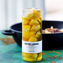 Lade das Bild in den Galerie-Viewer, Nicolas Vahé &quot;Salted Lemons&quot;, 625 g (Abtropfgewicht 325 g)
