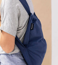 Lade das Bild in den Galerie-Viewer, Notabag 2-in-1 Tasche/Rucksack, navy
