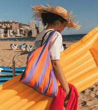 Lade das Bild in den Galerie-Viewer, Notabag faltbare Tasche, rot/lila gestreift
