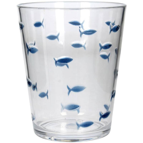 Transparentes Trinkglas aus Kunststoff mit blauem Fischmuster.