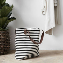 Lade das Bild in den Galerie-Viewer, House Doctor Tasche &quot;Stripes&quot;
