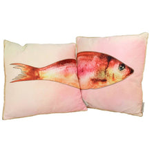 Lade das Bild in den Galerie-Viewer, 2er-Set Kissen &quot;Pink Fish&quot;, 45 x 45 cm
