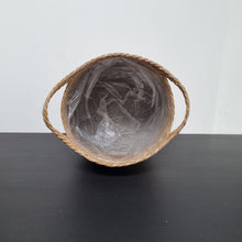 Lade das Bild in den Galerie-Viewer, Flechtkorb &quot;Valencia&quot; aus Seegras L natur/grau, 31 cm
