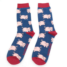 Lade das Bild in den Galerie-Viewer, Dunkelblaue Herrensocken mit Schweine-Motiv und rot abgesetztem Bund, Ferse und Zehenbereich.
