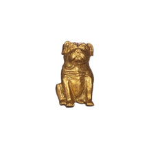 Lade das Bild in den Galerie-Viewer, Möbeknopf in Form eines Mops-Hundes aus goldfarbenem Metall.
