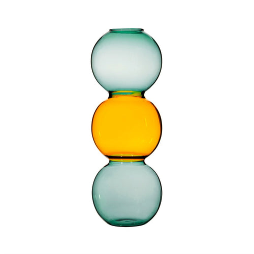 Vase von Sass & Belle im Bubble-Design aus buntem Glas. Die Vase hat die Form von 3 übereinandergesetzten Kugeln, die obere und untere sind aus türkis-transparentem Glas, die mittlere aus gelbem Glas.